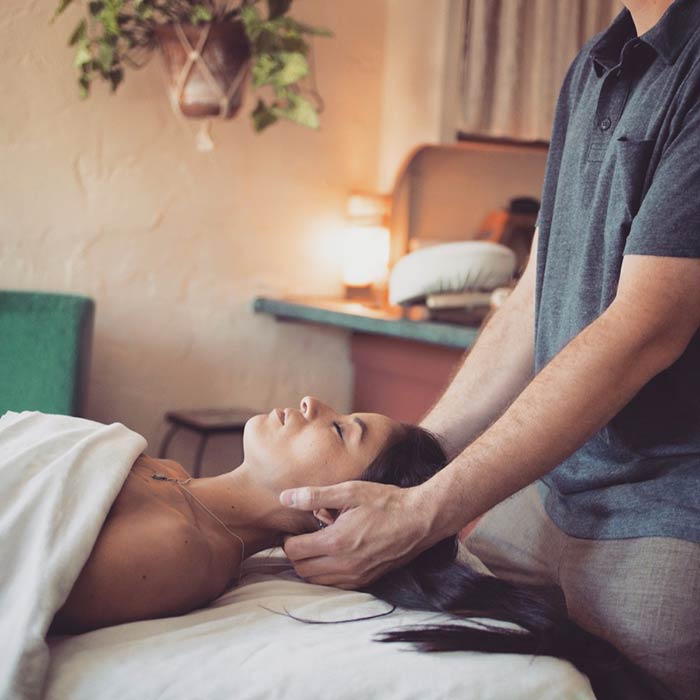 New Status Spa and Salon Sanpada Navi Mumbai